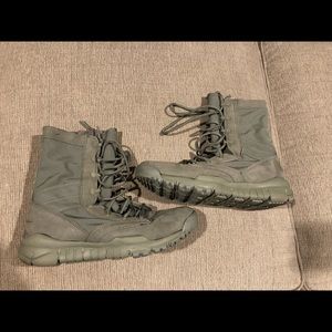 Nike Sage Green Combat Boots size 9